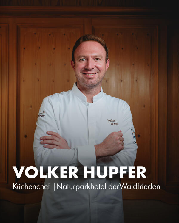 Herrenschwand ist ein kleines Dorf hoch über Todtnau. Trotzdem nehmen viele den Weg dorthin ganz bewusst auf sich. 🍽️ Ei...
